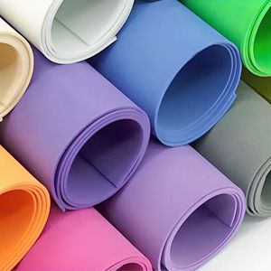 Feuilles de mousse <span class=keywords><strong>EVA</strong></span> colorées haute performance, rouleaux de mousse <span class=keywords><strong>EVA</strong></span> personnalisés <span class=keywords><strong>1mm</strong></span> 2mm 3mm, résistants aux UV, à l'huile et au feu, vente en gros - Product Image 2