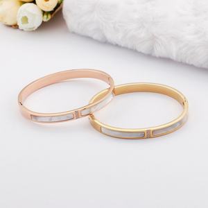 New Design Waterproof Wholesale Custom Stainless Steel Mother Bangle - Product Image 5