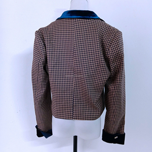 Blazer en laine à carreaux vintage bicolore personnalisé pour femmes - Product Image 4