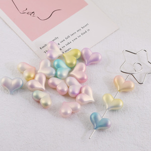 Cuentas acrílicas en forma de corazón, colores aleatorios, para la fabricación de joyería, cuentas sueltas de resina plástica chapada, 10 mm, verano 2024, origen Yiwu - Product Image 2