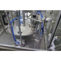 Machine de scellage automatique à 2 buses haute précision pour liquides visqueux, boissons, thé aux bulles, eau pure et produits chimiques, avec engrenage moteur
