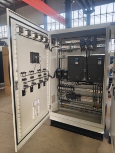 Gabinete de Control de <span class=keywords><strong>Bajo</strong></span> Voltaje con Controlador Lógico Programable (PLC) para Arranque de Motores y Protección de Equipos - Product Image 6