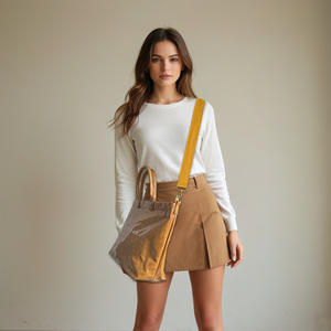 กระเป๋าโท้ท PVC ขนาดกลางขายดี ซิปปิด จุของได้เยอะ สไตล์ยุโรปอเมริกันย้อนยุค ผ้าลายกระดาษบุโพลีเอสเตอร์ - Product Image 2