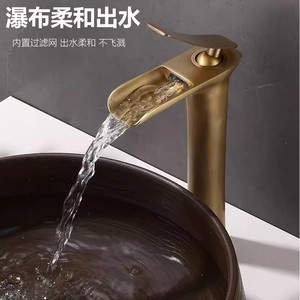 现代风格黄铜瀑布式浴室水槽龙头，台面安装式单孔冷热水面盆龙头，陶瓷阀芯 - Product Image 3