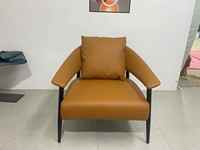 Chaise longue en cuir à prix réduit, cadre en métal, design moderne, assise confortable pour le salon