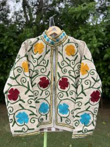 Chaqueta de Algodón Bordada con Flores de Terciopelo, Tejida a Mano, Premium, con Cuello Alto y Tela Transpirable para Mujer |   Boutique de Diseño Artesanal - Product Image 5