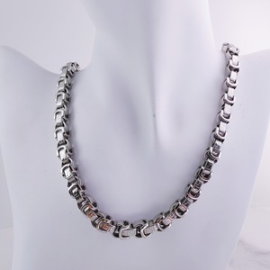 Kalung Rantai Cuban Link Buatan Tangan Pria Hip Hop, Baja Anti Karat Poles, Lapisan Perak Emas Tahan Air, Perhiasan Grosir - Product Image 2
