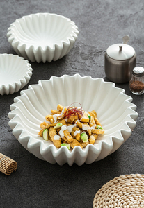 Service de table en porcelaine Eka de haute qualité, résistant aux éclats, comprenant assiettes, bols et plats pour pâtes et collations - Product Image 6