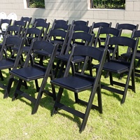Chaise Pliante Commerciale d'Extérieur en Résine, Style Bois, Luxe et Élégance, Haute Qualité, Idéale pour Location d'Événements, Mariages et Banquets