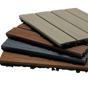 Tuiles à emboîtement pour véranda à installation rapide 300*300*24mm <span class=keywords><strong>Base</strong></span> en plastique Carreaux de terrasse à co-extrusion résistants à la décoloration - Product Image 2