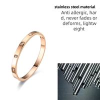 Bracelets Femme Sertis de Diamants en Acier Titane et Acier Inoxydable, Simples et Tendance, Accessoires Non-Décolorants, Vente en Gros