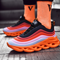 Vente en gros usine Baskets de running décontractées pour hommes, style streetwear, élégantes, de luxe, respirantes, avec semelle extérieure arc-en-ciel ultra-douce, grandes tailles