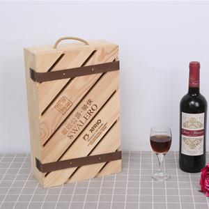 Caja de Vino de Madera de Pino Rectangular Hecha a Mano, Regalo Artesanal, para Una o Dos Botellas, Personalizada - Product Image 1