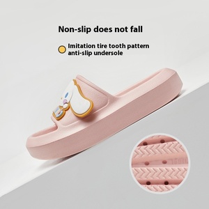 Sandales d'été pour femmes et garçons, excellent design mignon de chien aux grandes oreilles de Sanrio, respirantes, antidérapantes, à semelle épaisse - Product Image 2