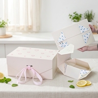 Boîte cadeau en carton ondulé en papier recyclé avec doublure en mousse, logo personnalisé, fermeture magnétique, taille personnalisable pour l'emballage de cosmétiques et de bijoux