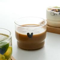 Verre à boisson court imprimé Smiley et Cœur, Tasse à jus et lait à base épaisse très tendance, Verre simple pour boissons froides et café à la maison