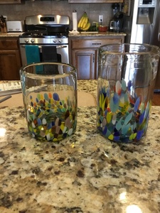 Bicchiere da acqua senza stelo per coriandoli messicani multicolore soffiato a mano riciclato artigianale da 14 once - Product Image 4