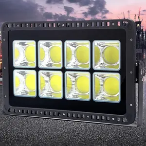 Fabrika kaynağı COB ışıklandırmalı 200W 300W 400W 500W reflektör LED projektör 220V 110V su geçirmez dış aydınlatma duvar spot