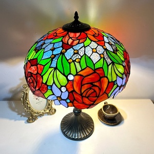 Longhuijing Eco-Friendly Flexible Simple Vintage Stained Glass Tulip LED Table Lamp 16 Inch AC E26 <b>Bedside</b> Reading Light - Product Image 4