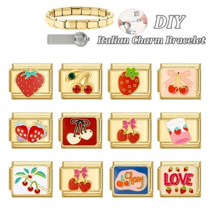 สร้อยข้อมือสแตนเลสสตีลแบบโมดูลาร์ DIY รุ่นเชอร์รี่สตรอว์เบอร์รี่สีทอง ดีไซน์ประณีต สร้างสรรค์ ปรับแต่งได้ - Product Image 1