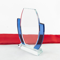 Trophée en cristal en forme de bateau en gros, gravure laser 3D personnalisée, récompenses en cristal couleur personnalisée pour les prix de reconnaissance