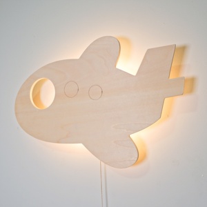 Lámpara de Pared Decorativa de Madera para Cuarto Infantil, Color Madera Natural, Ecológica, Funciona con Pilas AA, con Interruptor de Cable - Product Image 5