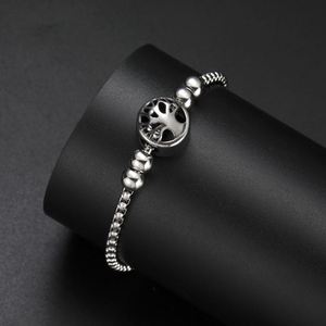 Bracciale da uomo Myshape Vintage Albero della Vita con ciondoli Girasole, Trifoglio, Artiglio di Lupo, Croce di Gerusalemme in Acciaio Inossidabile - Gioielli Portafortuna - Product Image 2