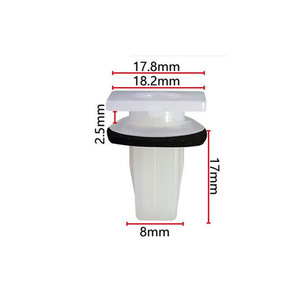 Clip de protection de panneau de porte Smooth Sailing D698 17,8 mm 18,2 mm PA66 Fixation pour garniture intérieure automobile - Product Image 1