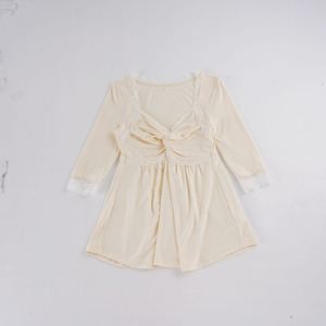 Blusa de verano para mujer, estilo coreano, informal, suave, con encaje, cuello en V, fruncido en la parte delantera, manga 3/4, corte ajustado - Product Image 6