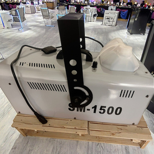 Machine à neige artificielle 1500W AC 110-220V / Machine à neige artificielle / Télécommande filaire pour les fêtes de Noël et de mariage - Product Image 6