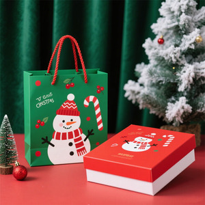 Coffret cadeau veille de Noël rouge pour écharpe gants thermos flacon emballage dossiers durables matériaux recyclés parfait Noël - Product Image 2