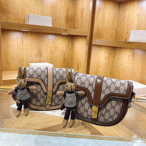 Sac à main pour femme au design français - Tendance et élégant. Large gamme d'utilisations. Avec fermeture éclair et bouton-pression. Sac bandoulière.553 - Product Image 6