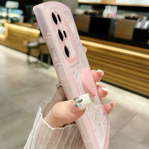 Coque de téléphone tendance avec paillettes liquides, design scintillant et mobile, étui de protection fin pour iPhone et Android - Product Image 1