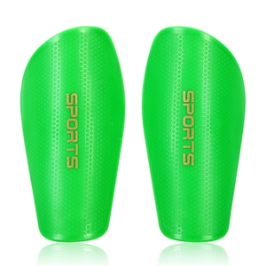 Espinilleras Protectoras con Impresión 3D por Transferencia de Calor para Adultos y Niños, para Juegos de Fútbol Juvenil, Material EVA, Colores Personalizados - Product Image 4