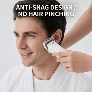 Tagliacapelli Cordless con Lama <span class=keywords><strong>a</strong></span> T, Ricarica Rapida Type-C, 60 Minuti di Autonomia, Trimmer Professionale per <span class=keywords><strong>Uomo</strong></span>, Lama <span class=keywords><strong>a</strong></span> R Sicura, Pettini Antiaderenti - Product Image 3