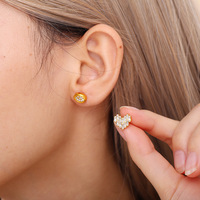Nouvelles boucles d'oreilles pendantes en forme de fleur et de cœur, en zircon, style simple et exquis, plaquées or 18 carats, en acier inoxydable résistant à l'eau