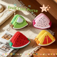 Nouvelle Pochette à Monnaie Créative en Peluche 3D en Forme de Fruits (Pastèque, Orange) Ultra-légère, Porte-clés Pendentif Rouge