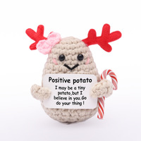 Vente en gros : Nouveauté 2026 – Ornements de Noël faits main en crochet, Poupées Bonhomme de neige et Renne d'Éveil Émotionnel avec Étiquette Positive pour Fêtes de Noël