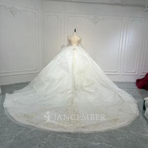 Robe de mariée moderne Xs259 à manches longues, style robe de bal, avec détails perlés et sequins, dos nu en dentelle, personnalisable - Product Image 6