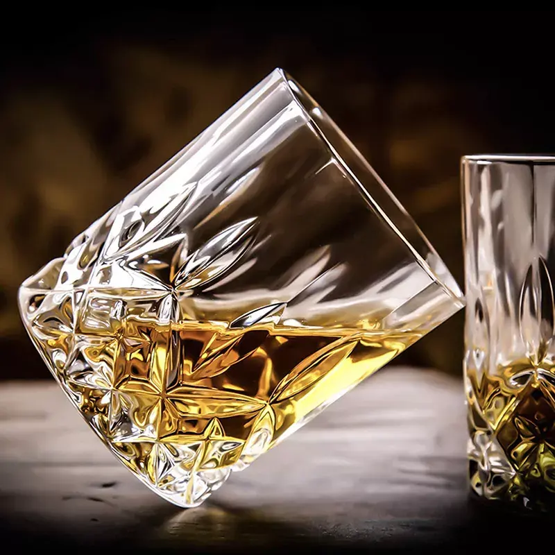 Vente en gros d'usine 10Oz lignes verticales tasse en verre cristal whisky verre