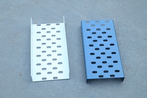 ถาดใส่สายเคเบิลชนิดเจาะรูสำหรับงานก่อสร้างและใช้งานในอุตสาหกรรมเหล็กชุบสังกะสีแบบจุ่มร้อนมีกำลังการผลิต80ชิ้น - Product Image 2