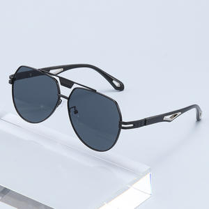 Gafas de Sol Polarizadas de Diseño para Hombre y Mujer, UV400, Ligeras, Color Naranja, Ovaladas, Estilo Piloto, Lentes Tácticas de Protección, para Deportes al Aire Libre - Product Image 2