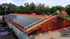 ระบบพลังงานแสงอาทิตย์แบบไฮบริดครบวงจร 3 เฟส 3kw 5kw 8kw 10kw 48v ระบบออนกริดและออฟกริดสำหรับบ้าน MH-10 ระบบพลังงานแสงอาทิตย์แบบไฮบริด 10kw - Product Image 6