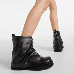 Bottines à bout carré pour femmes à semelle épaisse, bottines à talon bas et épais sur semelle plate - Product Image 3