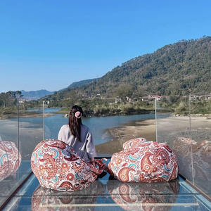 Pouf d'extérieur personnalisable 'Big Mac' pour la plage, canapé de repos moderne et imperméable - Product Image 2