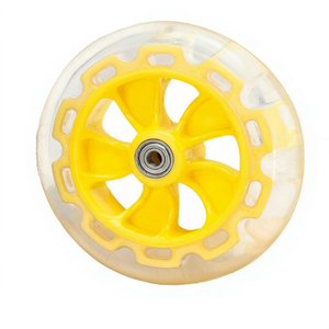 Rueda de Repuesto EMCO de 6 Pulgadas para Patinete, Neumático Sólido con Rodamientos 608ZZ, Fácil de Instalar para la Mayoría de las Marcas de Patinetes - Product Image 1