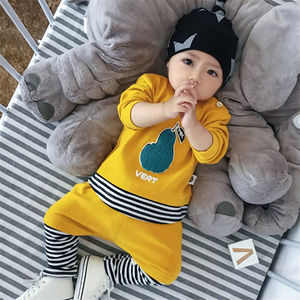 Conjunto Casual de Dos Piezas para Bebé con Diseño de Moda Coreana de Última Tendencia, Apto para Otoño e Invierno - Product Image 2