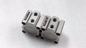 Livraison rapide en boîte neuve PLC CQ2B32-15D avec une CQ2B32-15D de garantie de 12 mois - Product Image 2