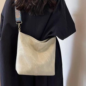 2026 New Arrival Minimalist Niche Design Shoulder Bag for Women Large Capacity Crossbody <b>Tote</b> Bag with Logo Fashionable Handbag - Product Image 3