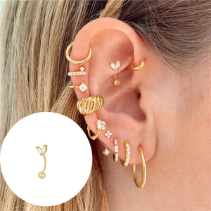 ROXI Pendientes de Cartílago con Zirconia en Forma de Rombo, Oro de 18k y Plata de Ley 925 para Mujer - Product Image 4